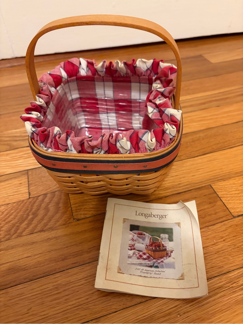 Longaberger EUC Vintage 2001 Plaid Woven Strawberry Basket w Liner, Brochure
